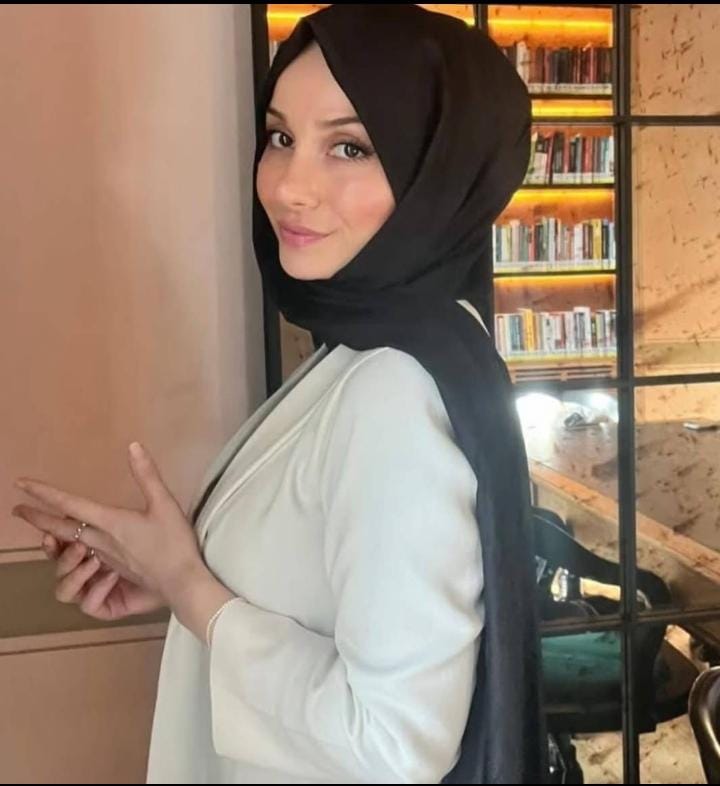 İzmir Escort - Türbanlı Merve